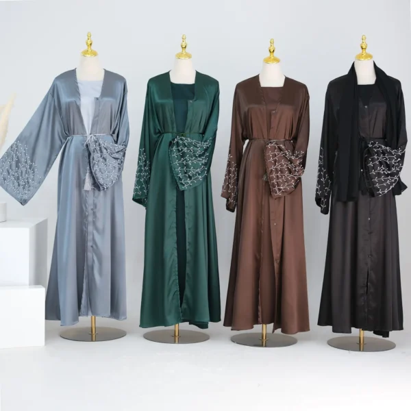 Pearl Essence Abaya - Image 9