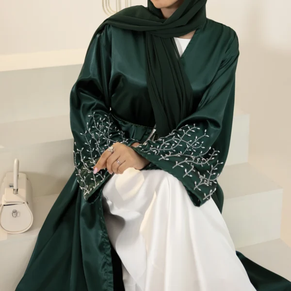 Pearl Essence Abaya - Image 6